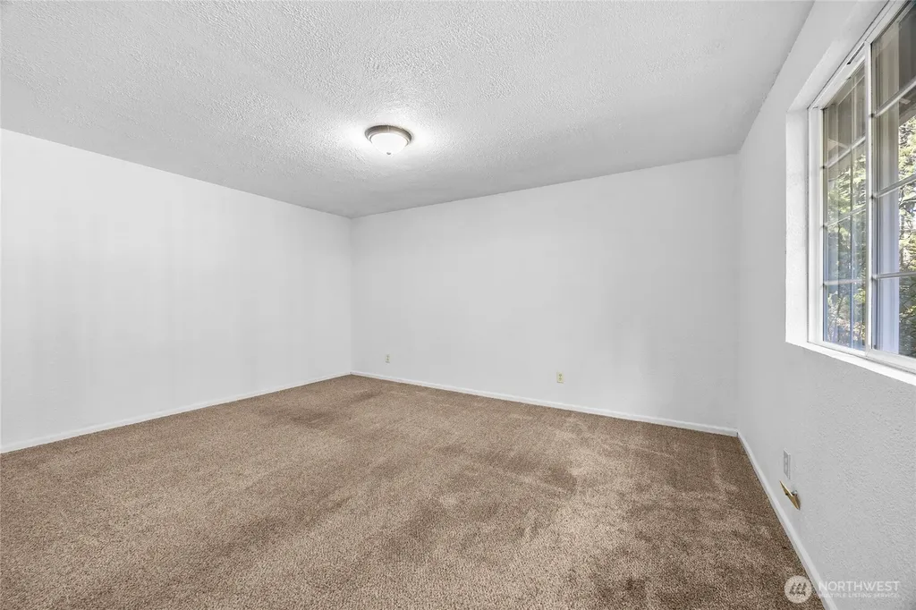 19108 2nd Street NW Lakebay WA 98349