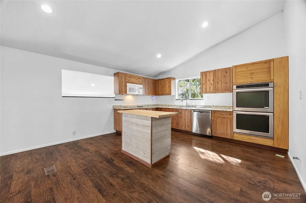 19108 2nd Street NW Lakebay WA 98349