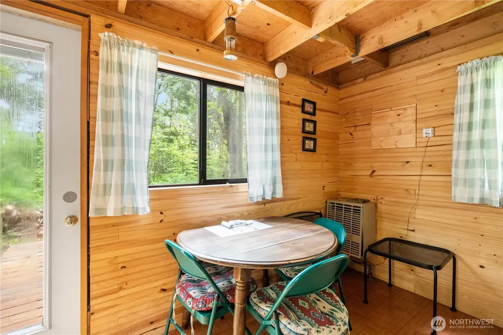 89 Eliza Island Bellingham WA 98226