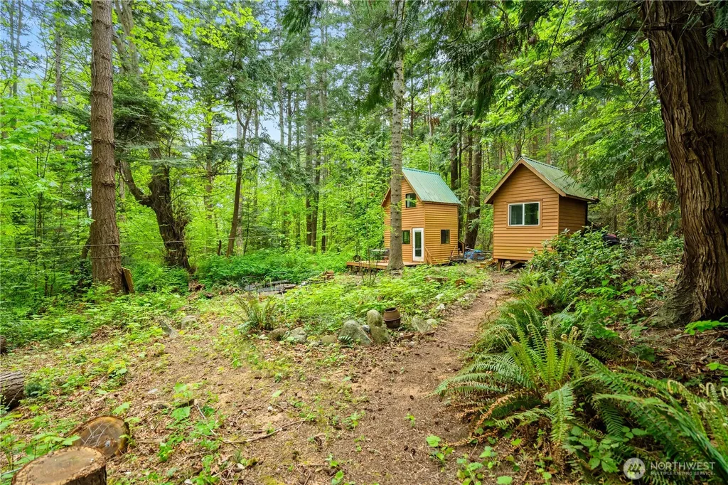 89 Eliza Island Bellingham WA 98226