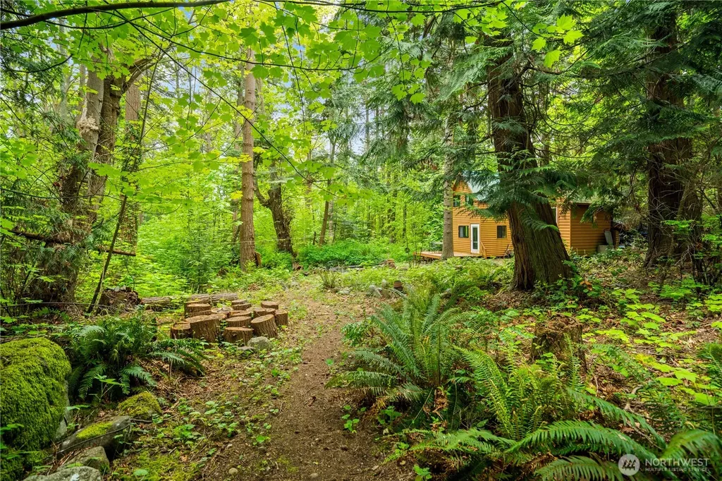 89 Eliza Island Bellingham WA 98226