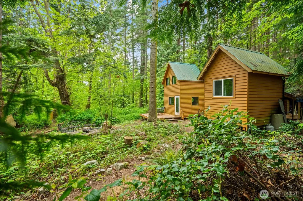 89 Eliza Island Bellingham WA 98226