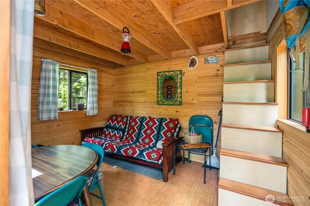 89 Eliza Island Bellingham WA 98226