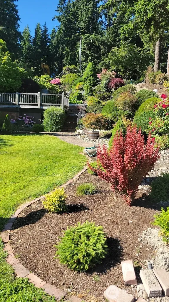 7615 NE Champagne Point Place Kirkland WA 98034