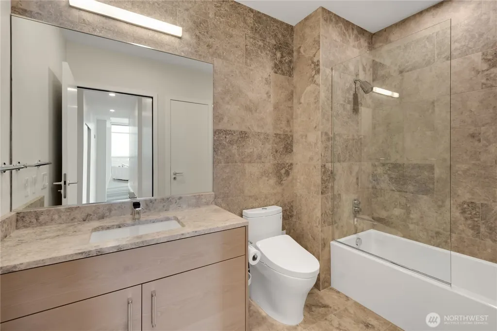 121 Stewart Street Seattle WA 98121