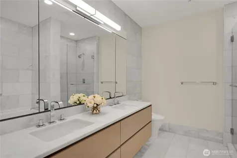 121 Stewart Street Seattle WA 98121