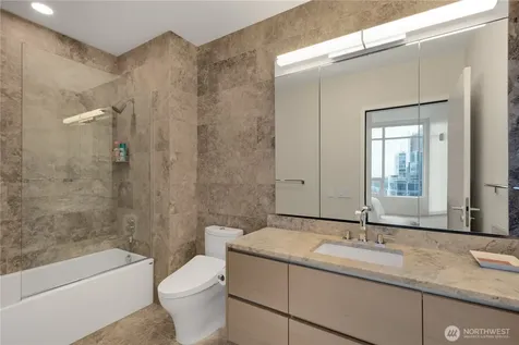 121 Stewart Street Seattle WA 98121