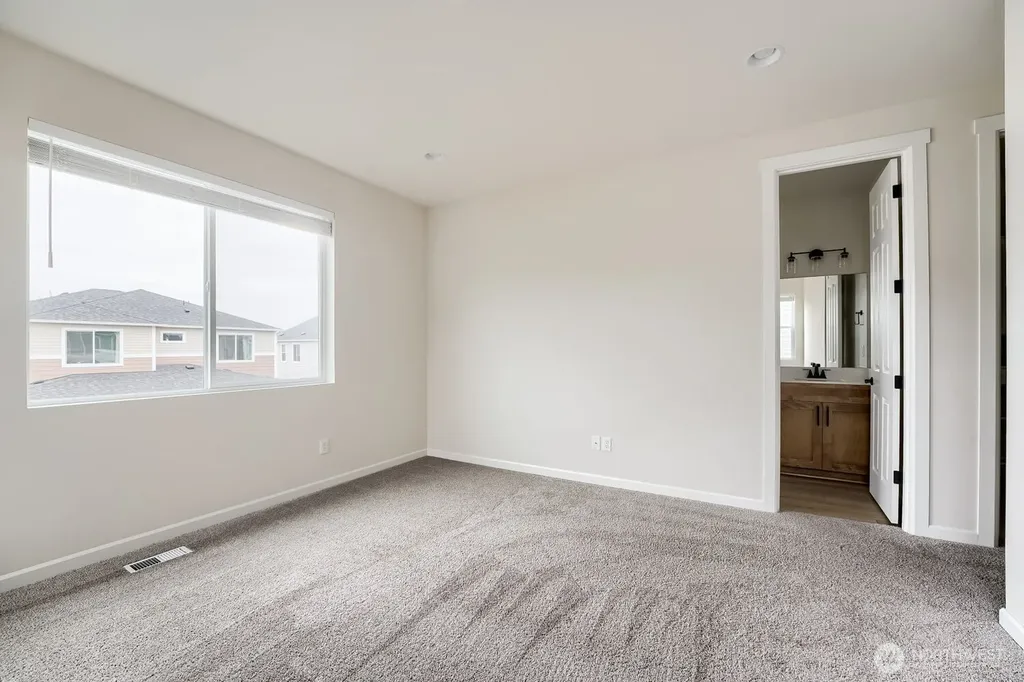 15328 208th Avenue E Bonney Lake WA 98391