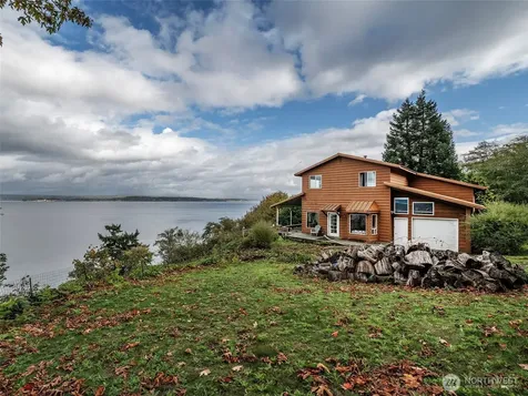 26 E Port Gardner Drive Everett WA 98206
