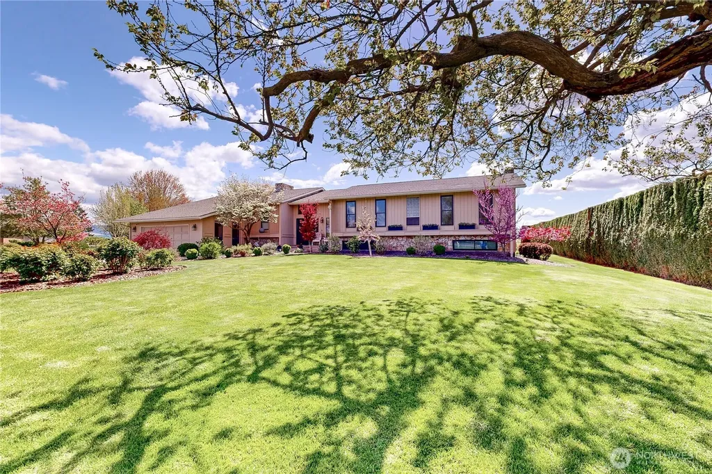 1965 Gray Lynn Drive Walla Walla WA 99362
