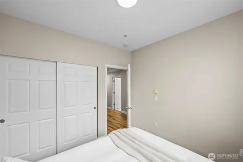 10016 186th Place E Puyallup WA 98375