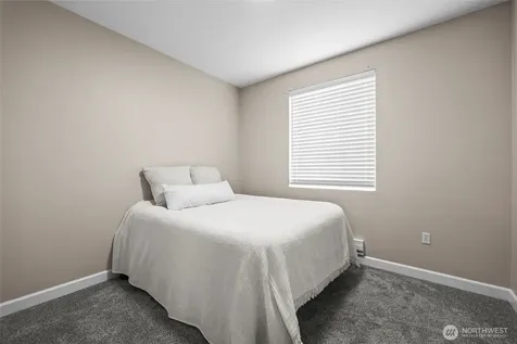 10016 186th Place E Puyallup WA 98375
