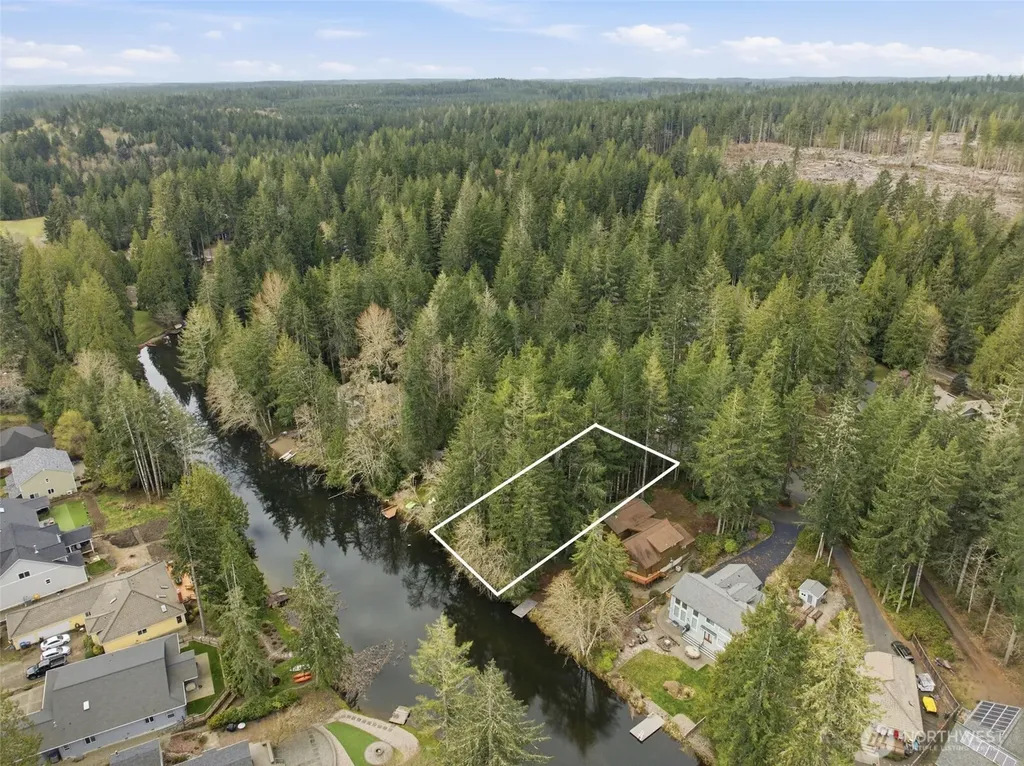 110 E Westlake Way Allyn WA 98524