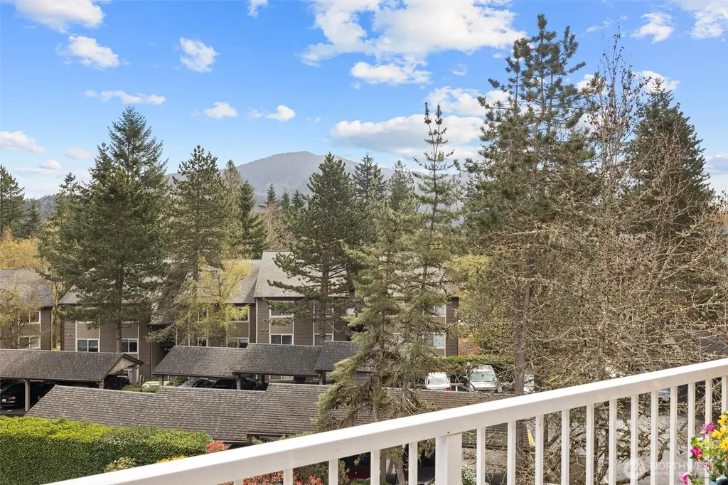 210 Mountain Park Boulevard SW Issaquah WA 98027