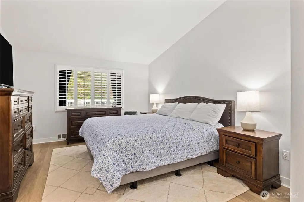 210 Mountain Park Boulevard SW Issaquah WA 98027