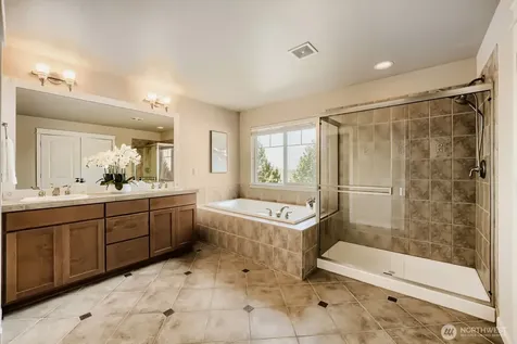 2972 NE Marquette Way Issaquah WA 98029