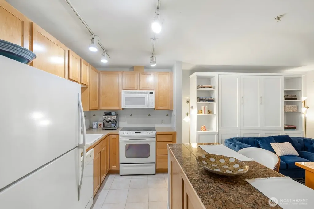 2901 NE Blakeley Street Seattle WA 98105