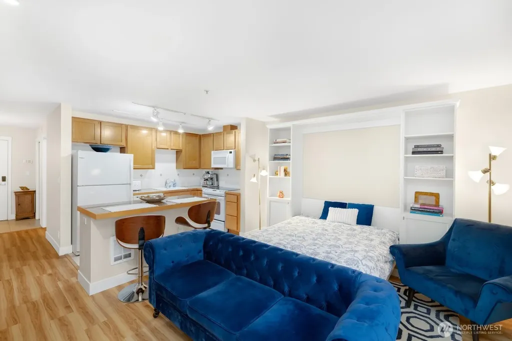 2901 NE Blakeley Street Seattle WA 98105
