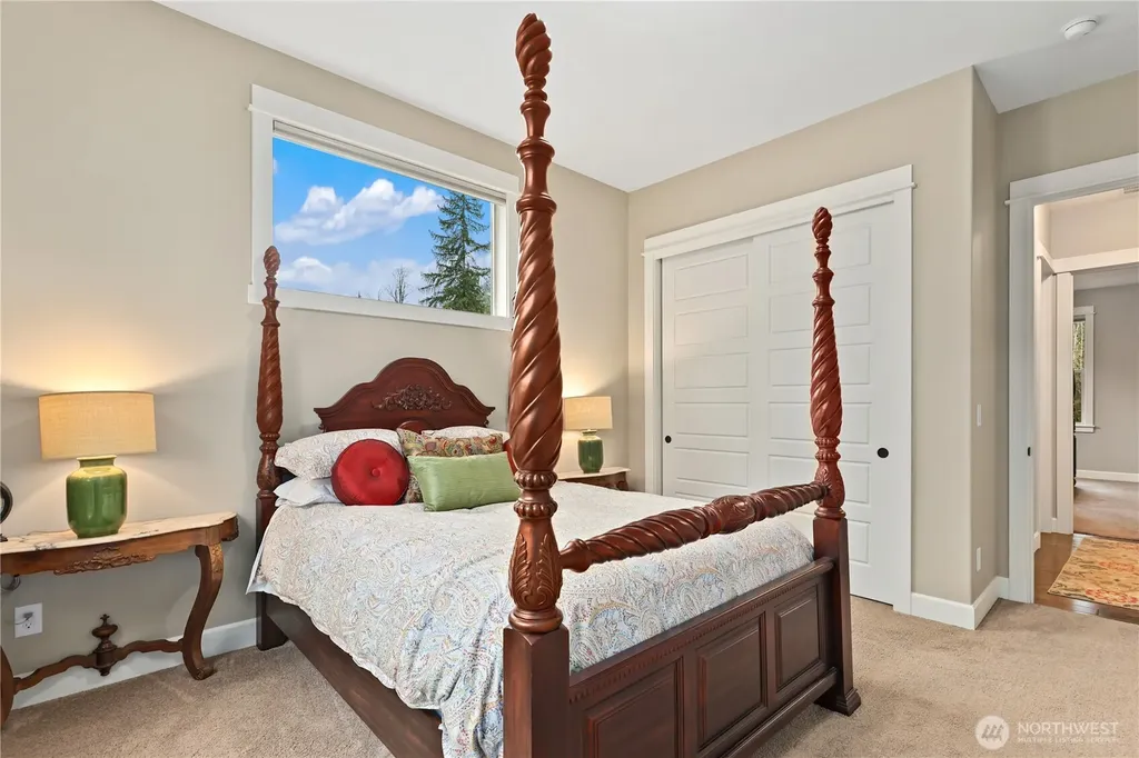 31209 218th Place SE Black Diamond WA 98010