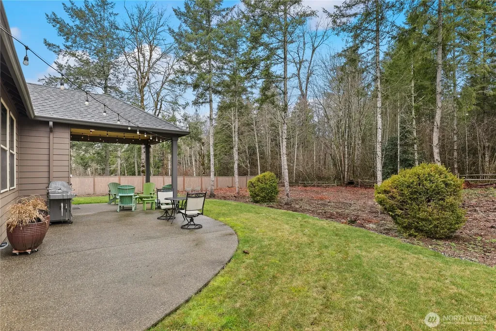 31209 218th Place SE Black Diamond WA 98010
