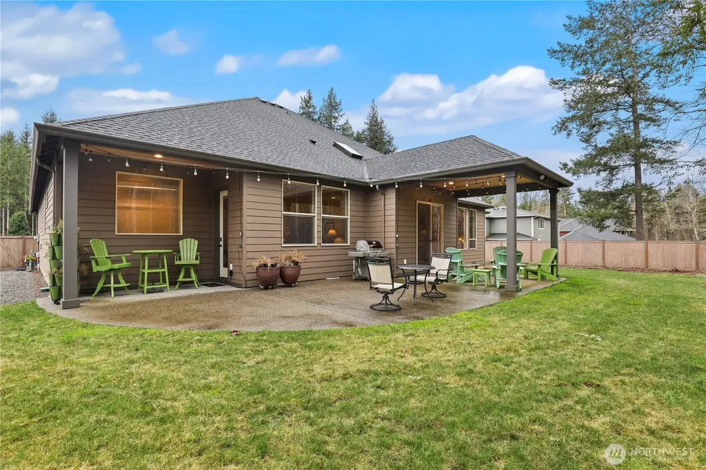 31209 218th Place SE Black Diamond WA 98010
