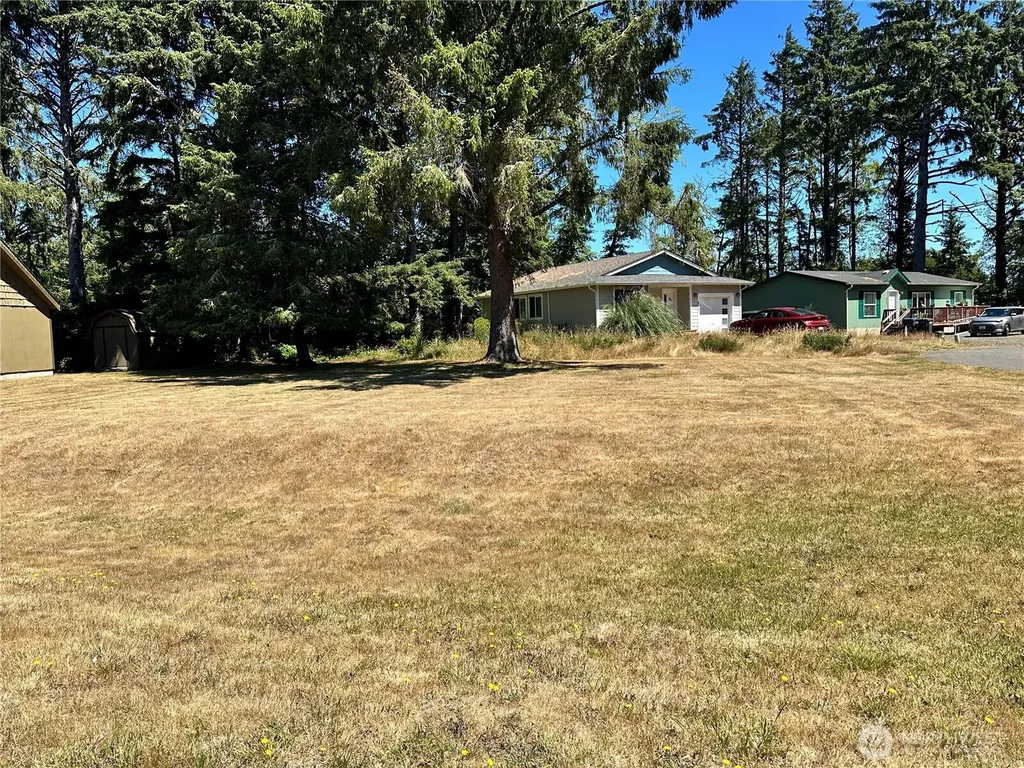 604 Sollecks Avenue SE Ocean Shores WA 98569