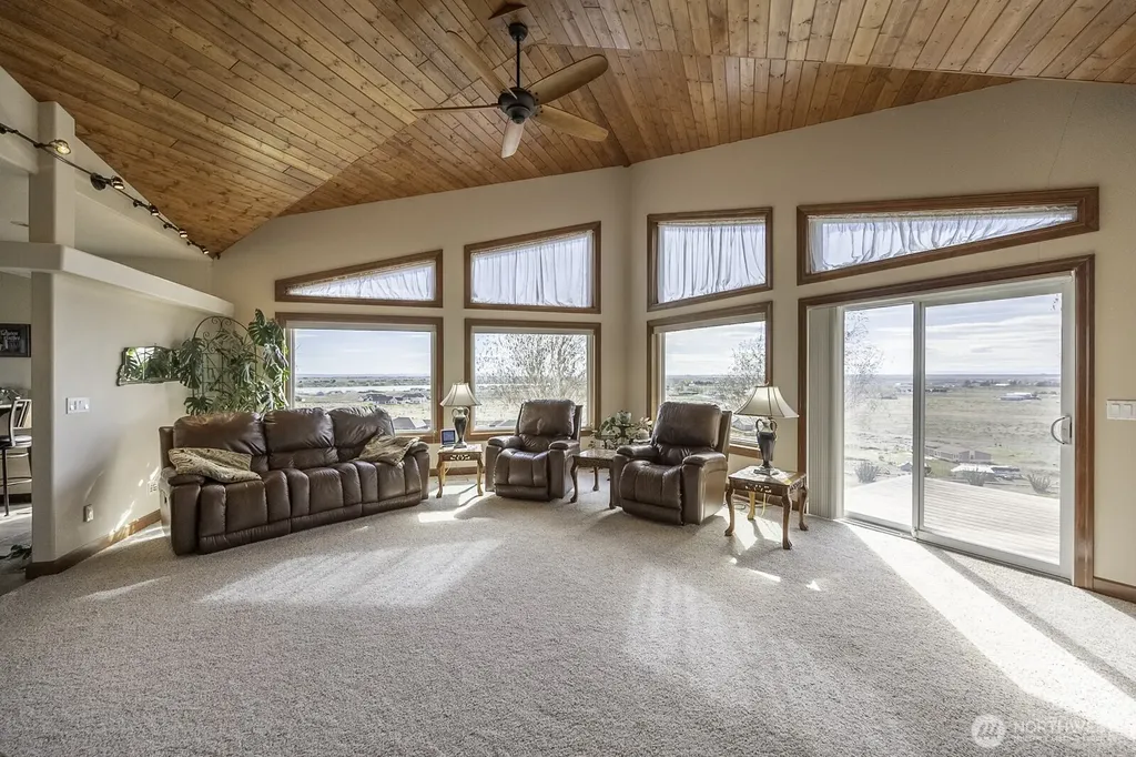 7618 Bouldercrest Road NE Moses Lake WA 98837