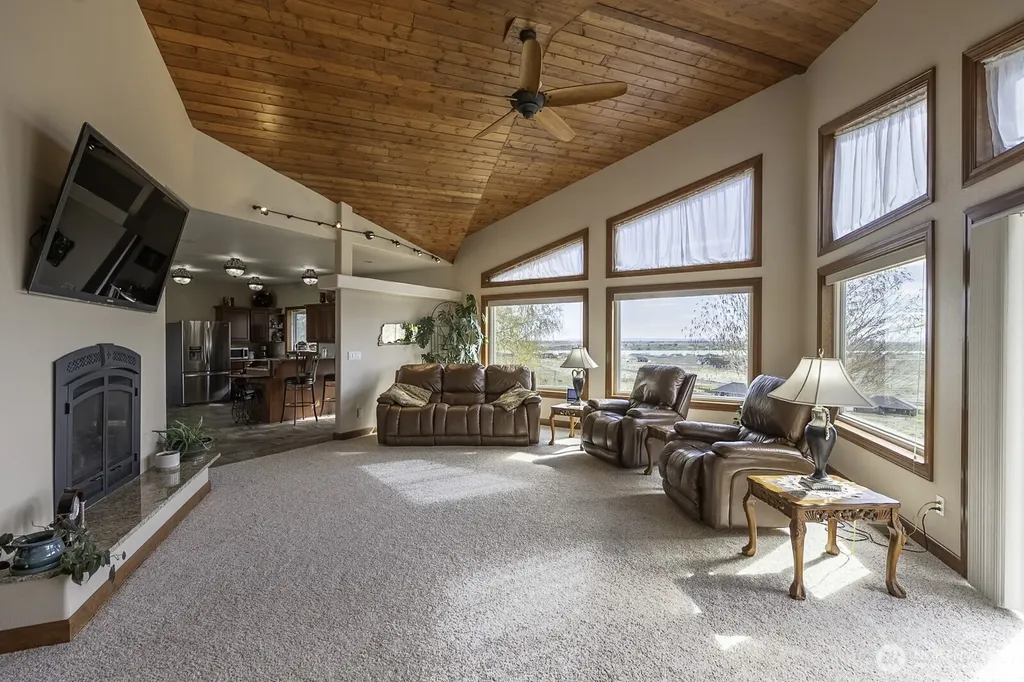 7618 Bouldercrest Road NE Moses Lake WA 98837