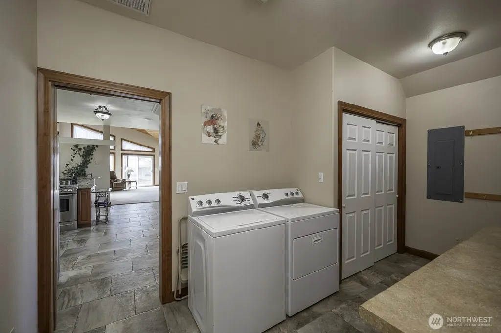 7618 Bouldercrest Road NE Moses Lake WA 98837