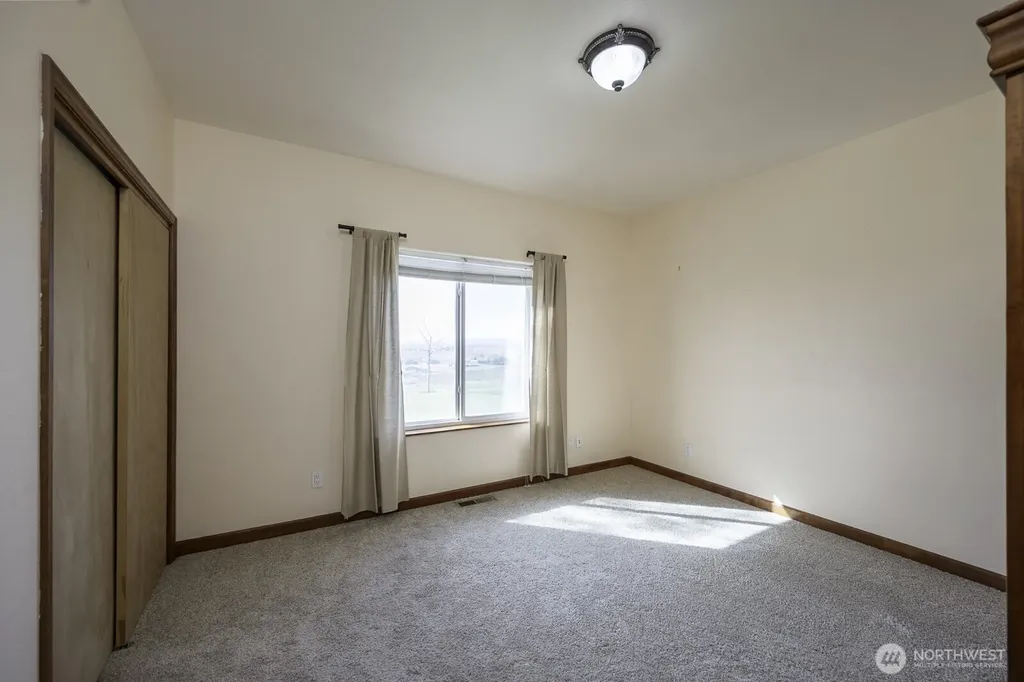 7618 Bouldercrest Road NE Moses Lake WA 98837
