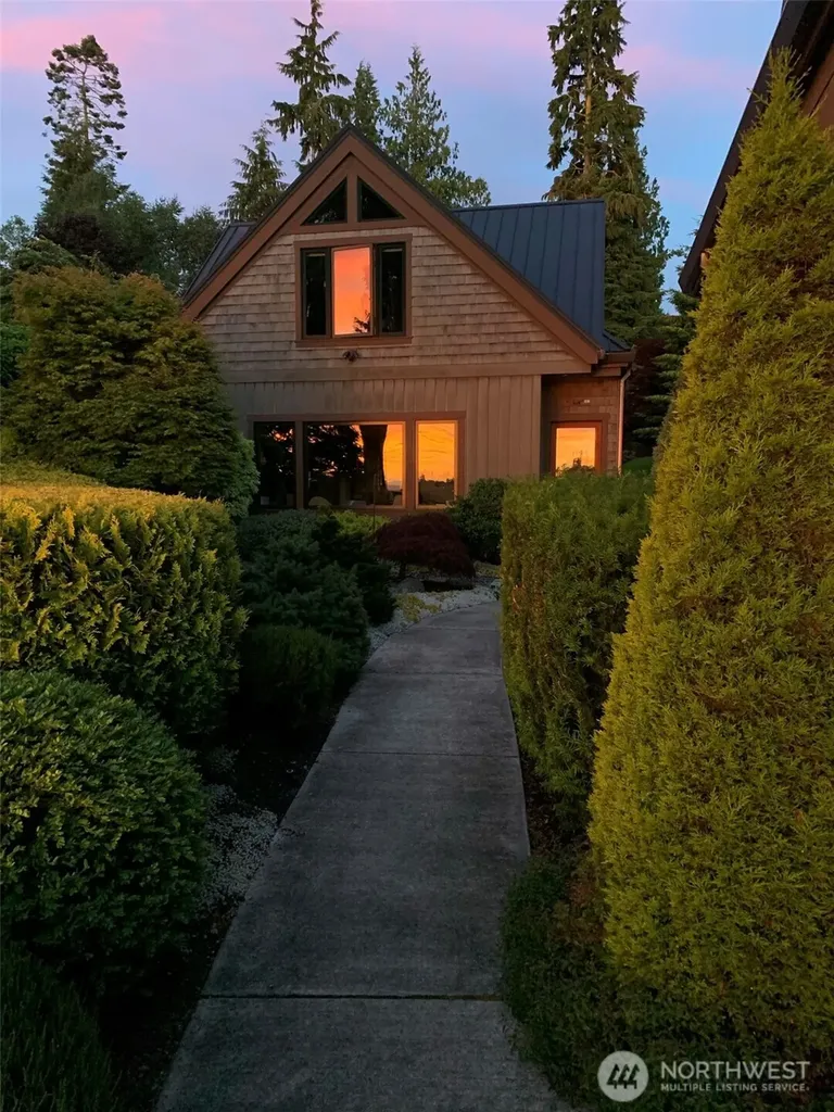 80 W Ludlow Point Road Port Ludlow WA 98365
