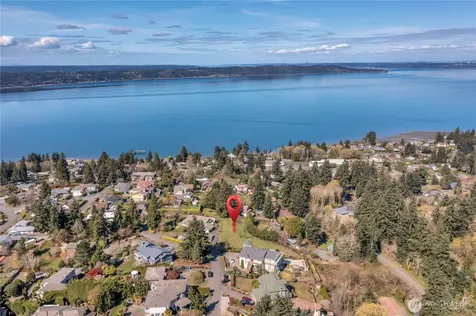 6210 Dash Point Boulevard NE Tacoma WA 98422
