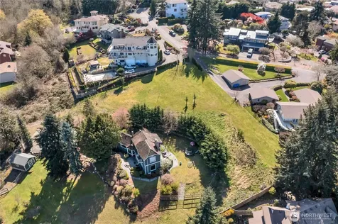 6210 Dash Point Boulevard NE Tacoma WA 98422