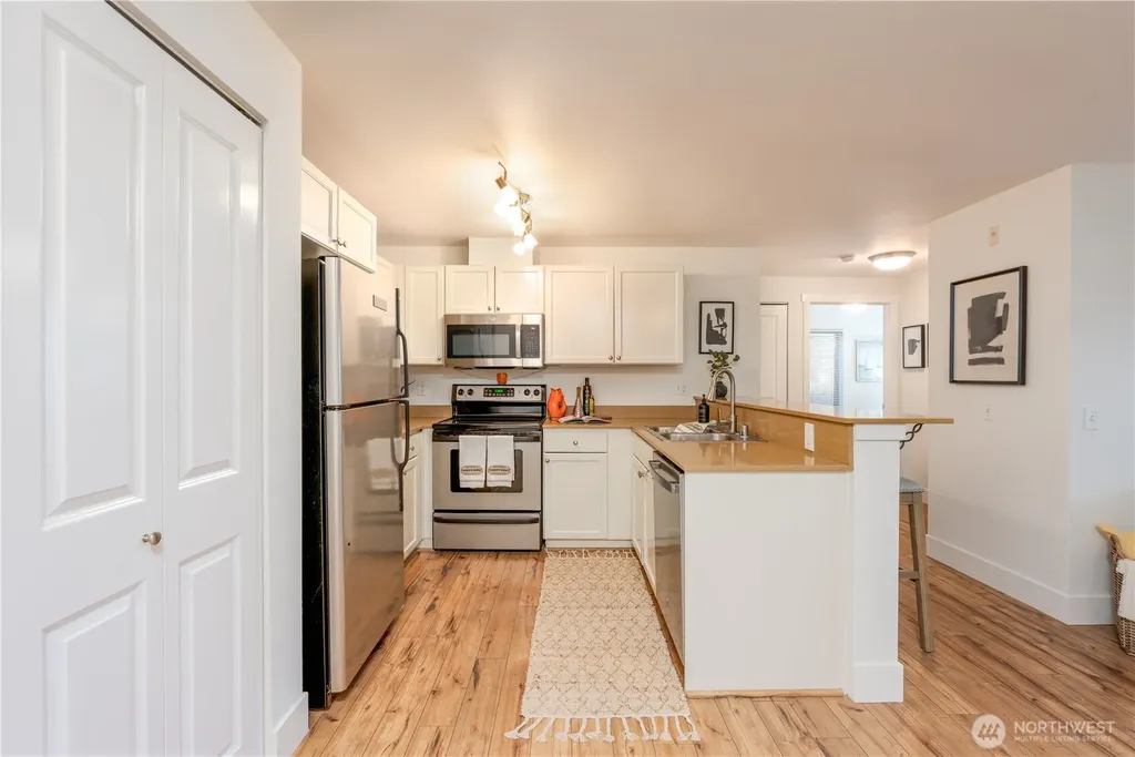566 Prospect Street Seattle WA 98109