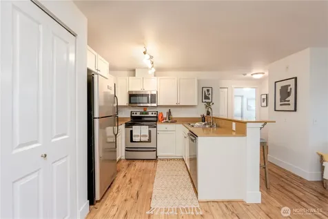 566 Prospect Street Seattle WA 98109