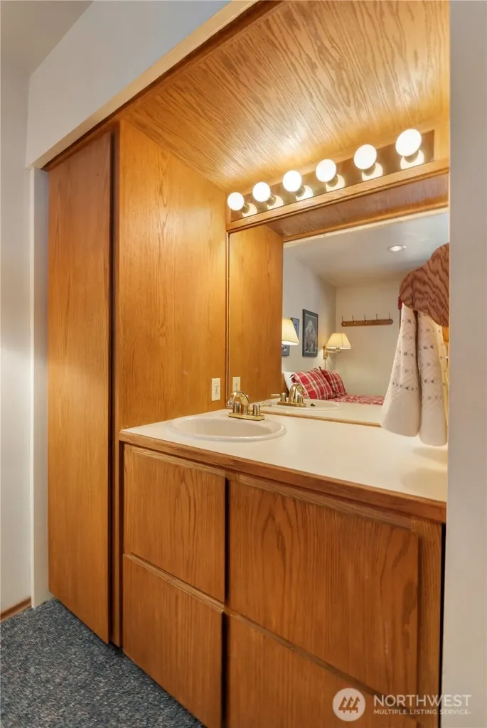 33613 E Crystal Mountain Boulevard Enumclaw WA 98022
