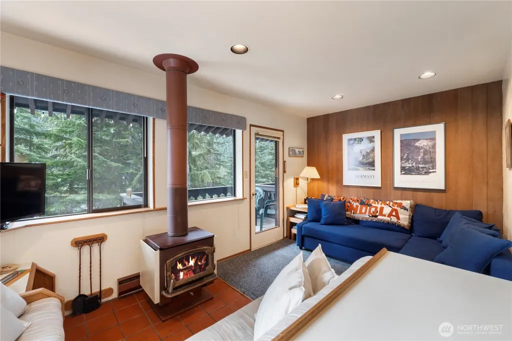 33613 E Crystal Mountain Boulevard Enumclaw WA 98022