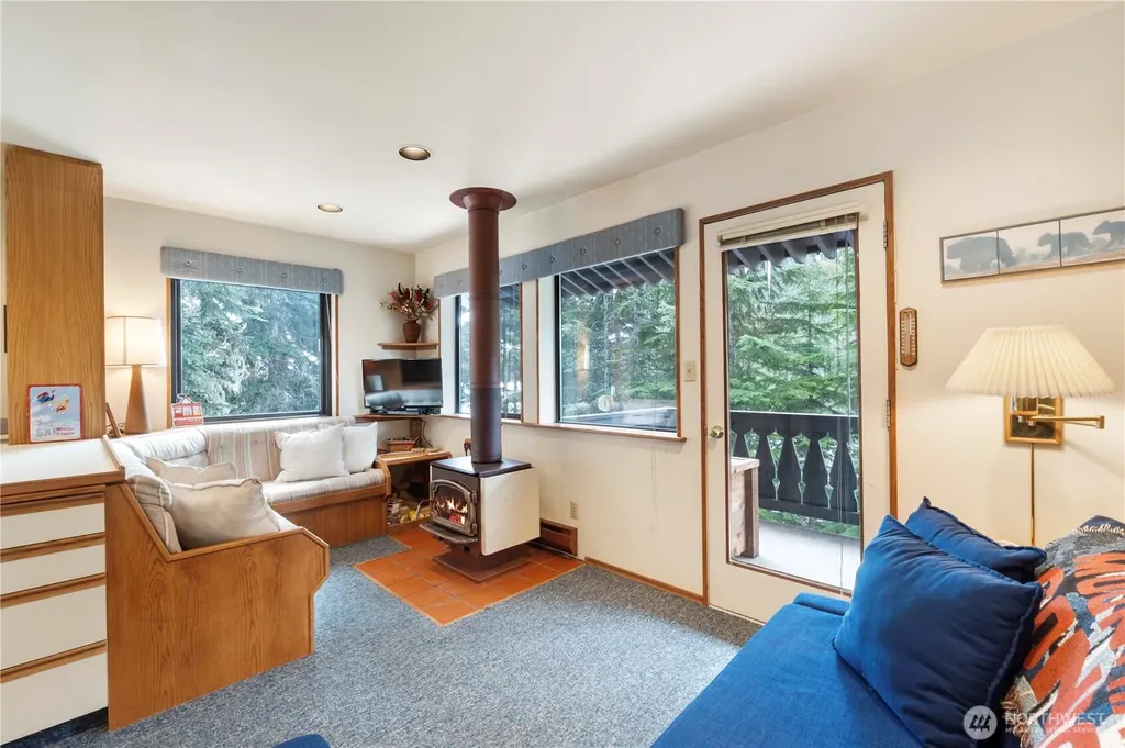 33613 E Crystal Mountain Boulevard Enumclaw WA 98022