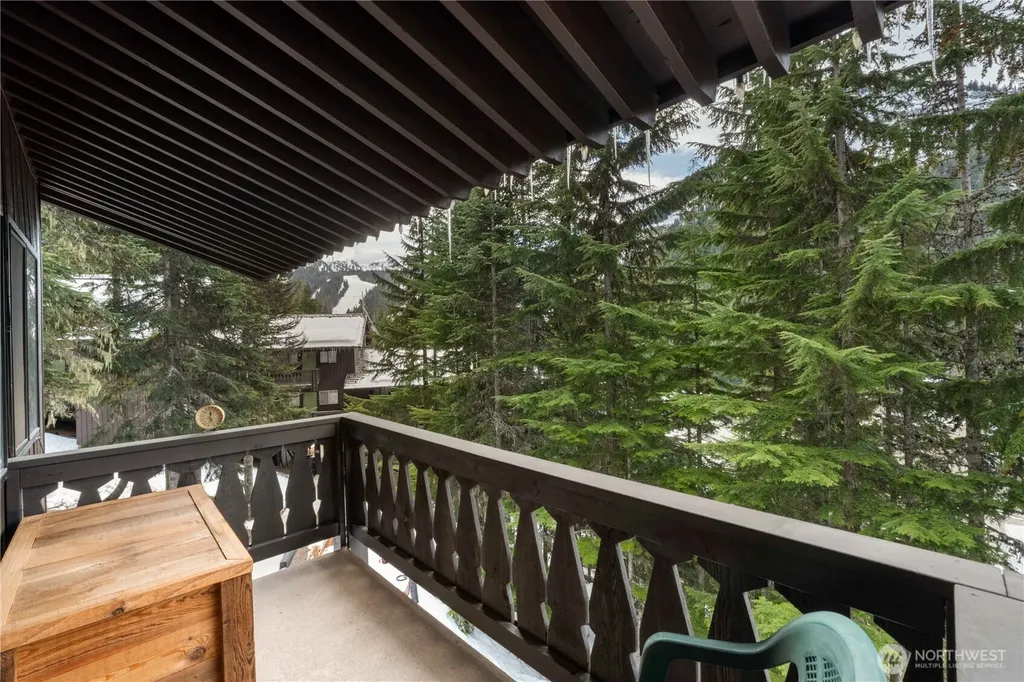 33613 E Crystal Mountain Boulevard Enumclaw WA 98022