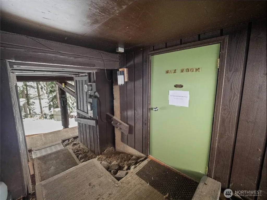 33613 E Crystal Mountain Boulevard Enumclaw WA 98022
