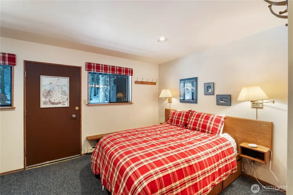 33613 E Crystal Mountain Boulevard Enumclaw WA 98022