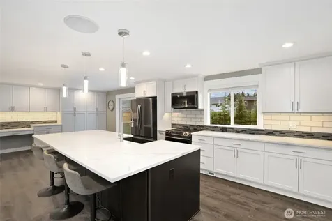 16517 43rd Avenue E Tacoma WA 98446