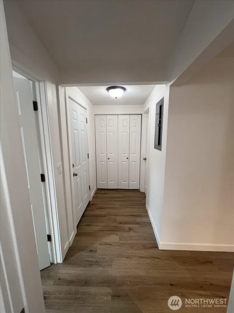 10443 17 Avenue SW Seattle WA 98146