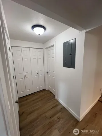 10443 17 Avenue SW Seattle WA 98146