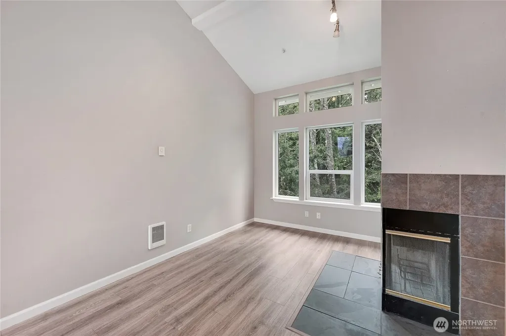 4719 NW Walgren Drive Silverdale WA 98383