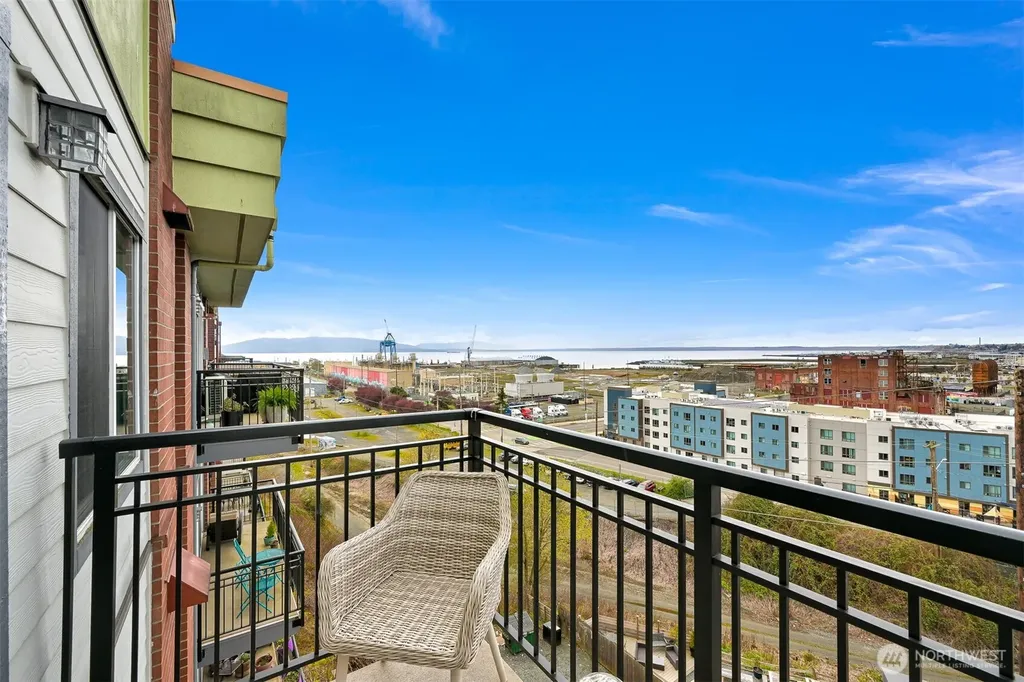 1015 Railroad Avenue Bellingham WA 98225