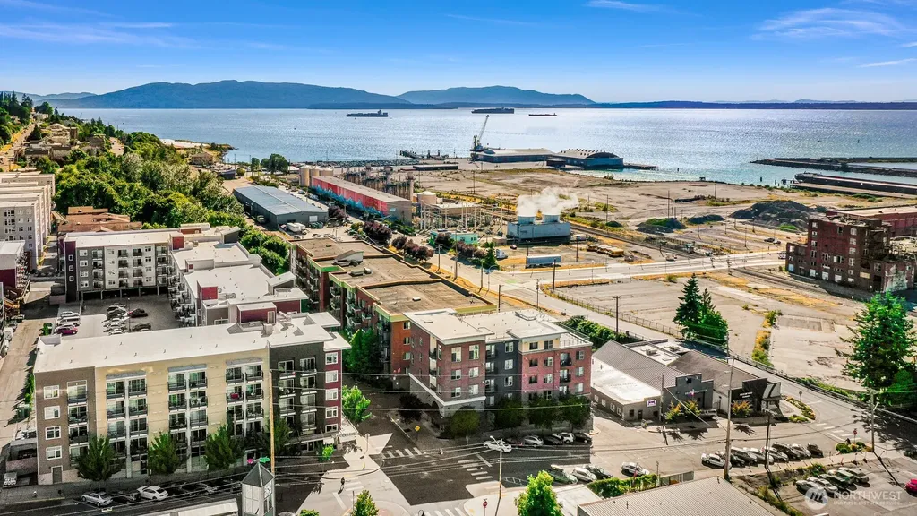 1015 Railroad Avenue Bellingham WA 98225