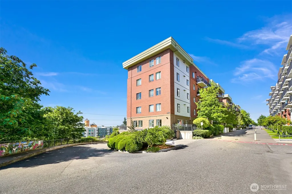 1015 Railroad Avenue Bellingham WA 98225