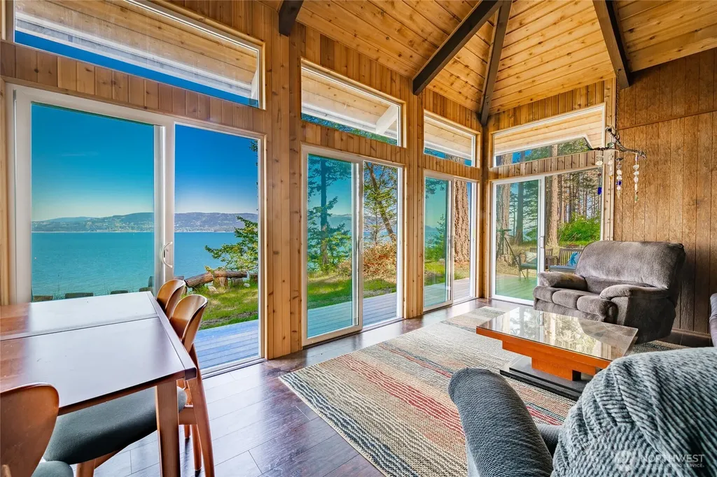 60 Eliza Island Bellingham WA 98226