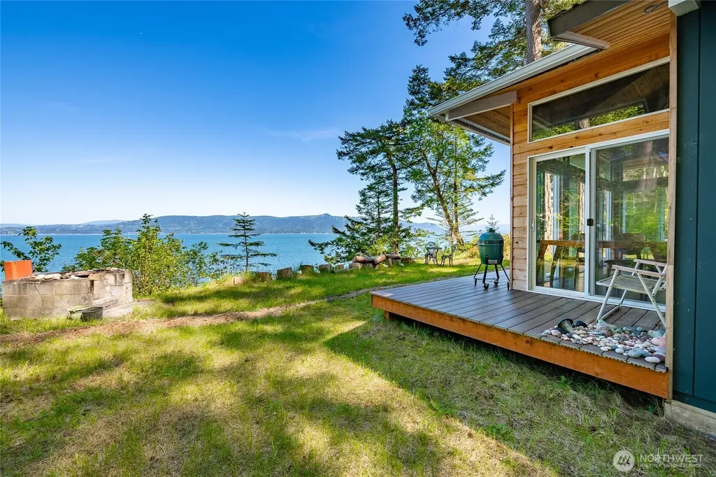 60 Eliza Island Bellingham WA 98226